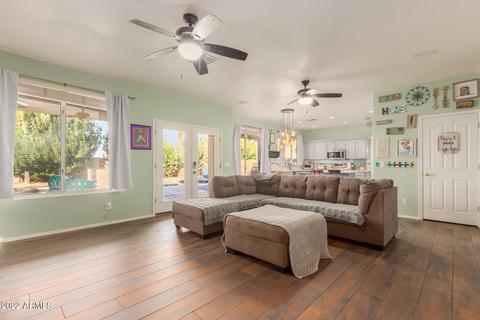 270 E Constitution Dr, Gilbert, AZ 85296 photo 13