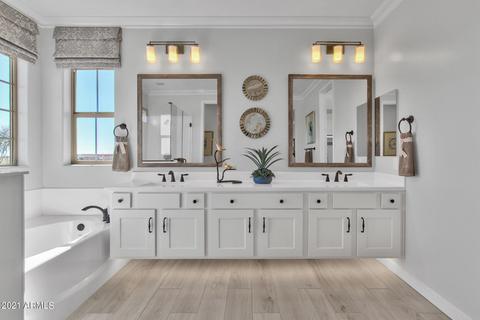 2082 E Warbler Rd, Gilbert, AZ 85297 photo 9