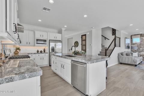 2082 E Warbler Rd, Gilbert, AZ 85297 photo 5