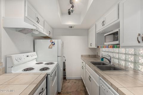 1449 E Highland Ave #9, Phoenix, AZ 85014 photo 9