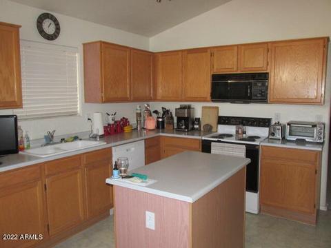 4209 E Graythorn Ave, Phoenix, AZ 85044 photo 4