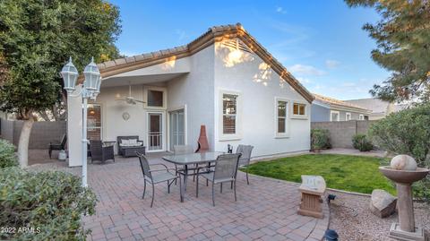 2019 E Huron Ct, Gilbert, AZ 85234 photo 4