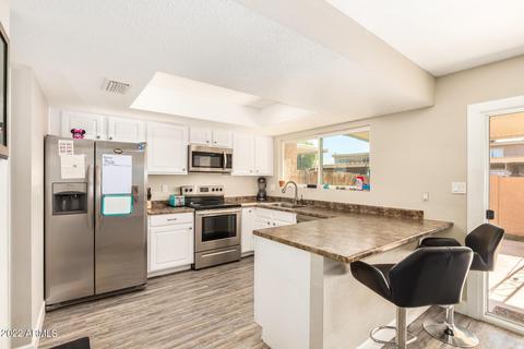 3308 W Echo Ln, Phoenix, AZ 85051 photo 2