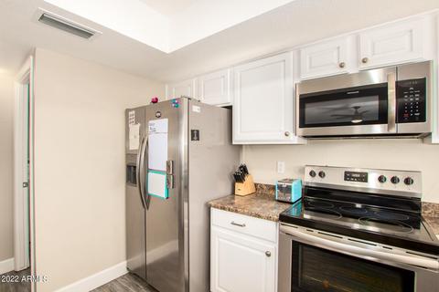 3308 W Echo Ln, Phoenix, AZ 85051 photo 5