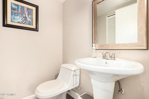 3308 W Echo Ln, Phoenix, AZ 85051 photo 15