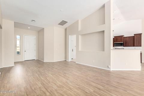 2015 W Carson Rd, Phoenix, AZ 85041 photo 4
