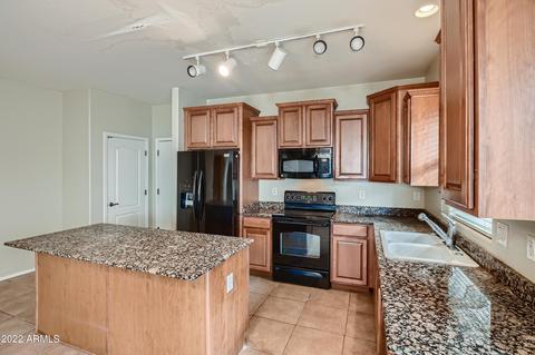 2184 S Heron Ln, Gilbert, AZ 85295 photo 11