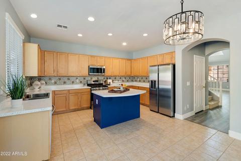 1546 E Nightingale Ln, Gilbert, AZ 85298 photo 11