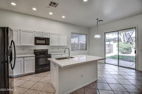 2996 E Michelle Way, Gilbert, AZ 85234 photo 17