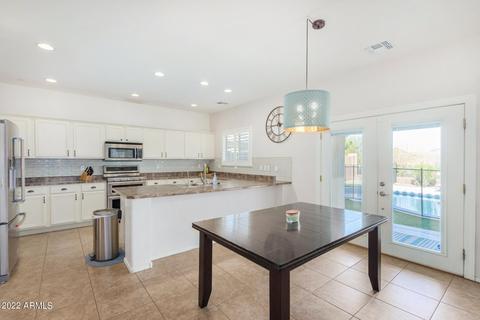 2918 E Crescent Way, Gilbert, AZ 85298 photo 10