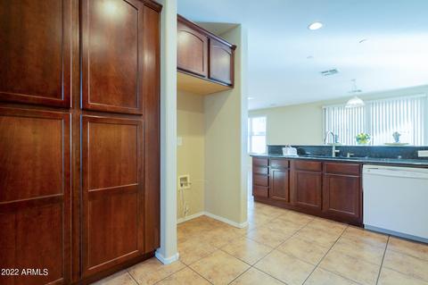 2323 E Grenadine Rd, Phoenix, AZ 85040 photo 11