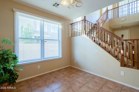 2323 E Grenadine Rd, Phoenix, AZ 85040 photo 3