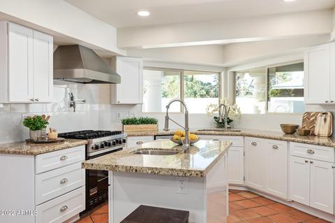 4024 E Cheery Lynn Rd, Phoenix, AZ 85018 photo 11
