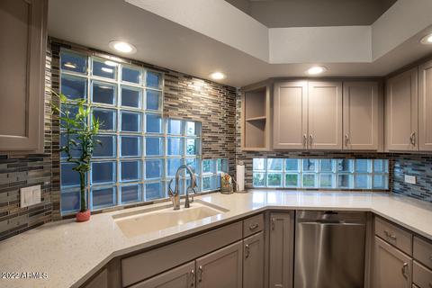 902 W Glendale Ave #103, Phoenix, AZ 85021 photo 9