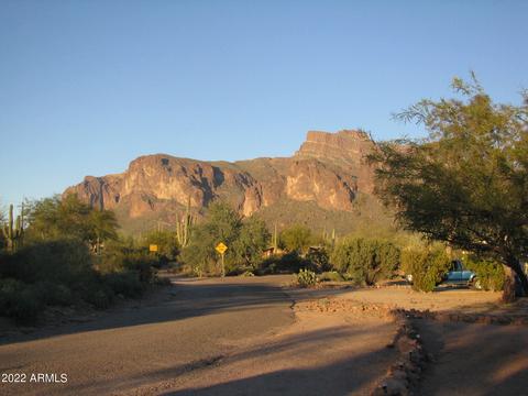 551 S Camino Alto Dr, Apache Junction, AZ 85119 photo 3
