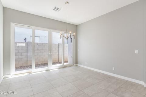 2912 S Sandstone Ct, Gilbert, AZ 85295 photo 4
