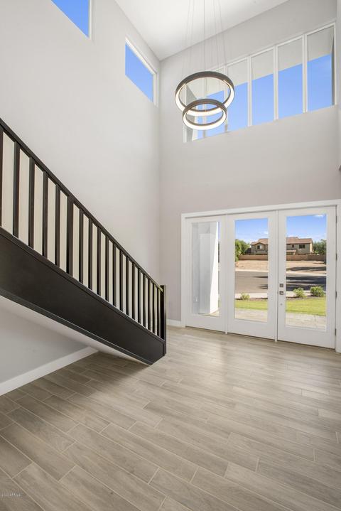 2901 S Sandstone Ct, Gilbert, AZ 85295 photo 3