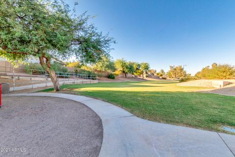 319 E Betsy Ln, Gilbert, AZ 85296 photo 53