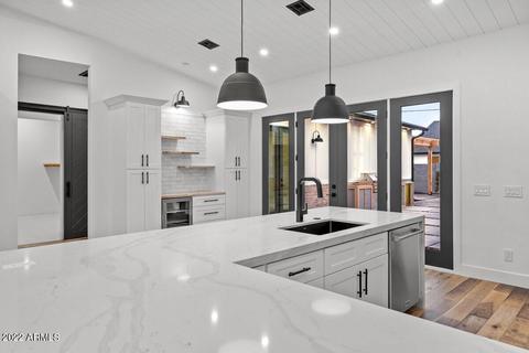3229 E Sells Dr, Phoenix, AZ 85018 photo 16