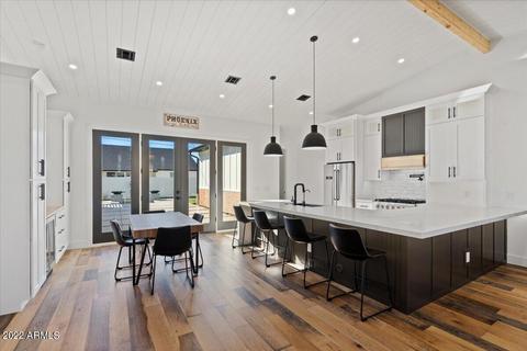3229 E Sells Dr, Phoenix, AZ 85018 photo 9