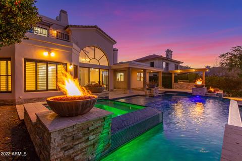 2044 E Catamaran Dr, Gilbert, AZ 85234 photo 1