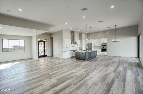 20 W Montello Rd, Phoenix, AZ 85086 photo 2