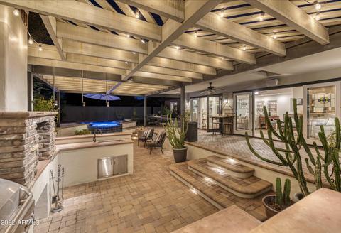 3001 N Manor Dr E, Phoenix, AZ 85014 photo 4