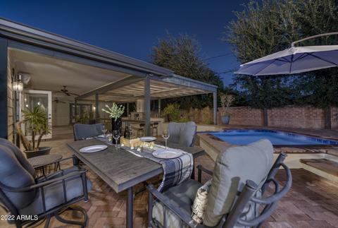 3001 N Manor Dr E, Phoenix, AZ 85014 photo 1