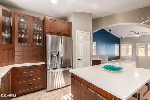 2712 E Beautiful Ln, Phoenix, AZ 85042 photo 14