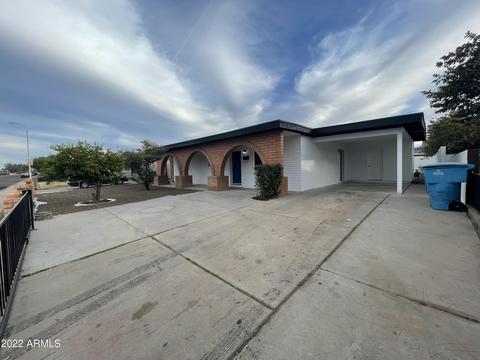 1817 W Vineyard Rd, Phoenix, AZ 85041 photo 1
