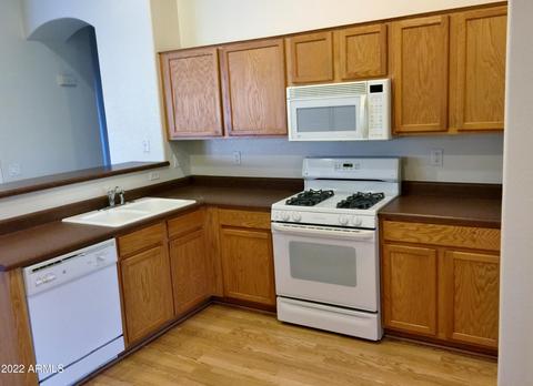 3939 E Ironhorse Rd, Gilbert, AZ 85297 photo 2