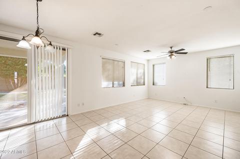 1527 E Nightingale Ln, Gilbert, AZ 85298 photo 7