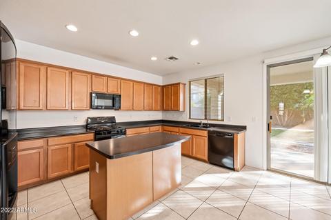 1527 E Nightingale Ln, Gilbert, AZ 85298 photo 6