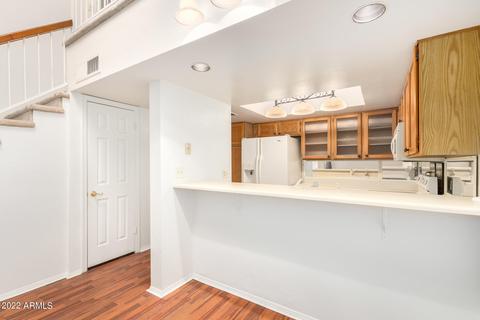 33 E Waltann Ln, Phoenix, AZ 85022 photo 6