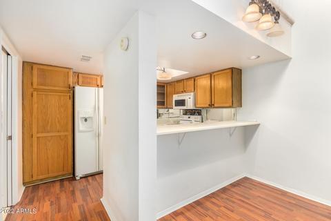 33 E Waltann Ln, Phoenix, AZ 85022 photo 8
