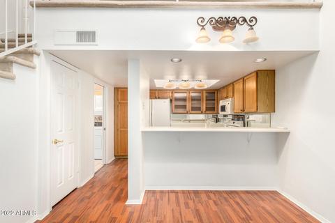 33 E Waltann Ln, Phoenix, AZ 85022 photo 7