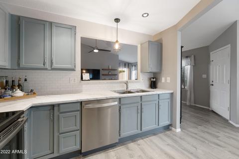3126 E Topeka Dr, Phoenix, AZ 85050 photo 10