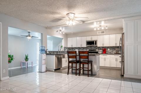 577 W Yale Dr, Tempe, AZ 85283 photo 4
