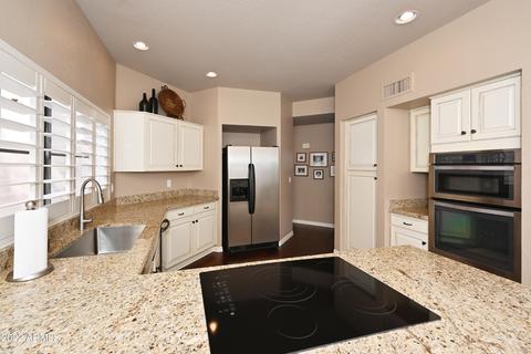 4052 E Paradise Dr, Phoenix, AZ 85028 photo 12