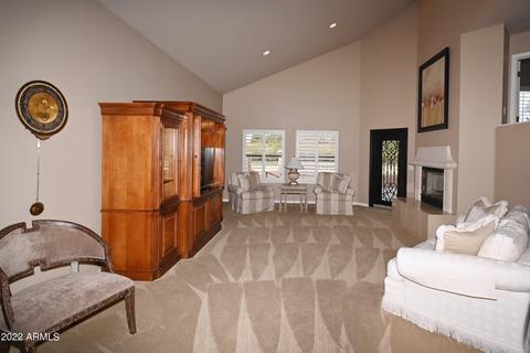 4052 E Paradise Dr, Phoenix, AZ 85028 photo 4