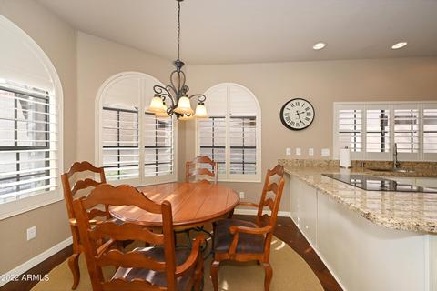 4052 E Paradise Dr, Phoenix, AZ 85028 photo 9