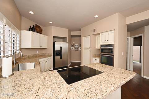 4052 E Paradise Dr, Phoenix, AZ 85028 photo 10