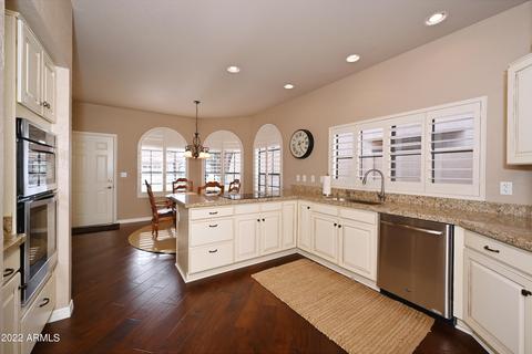 4052 E Paradise Dr, Phoenix, AZ 85028 photo 11