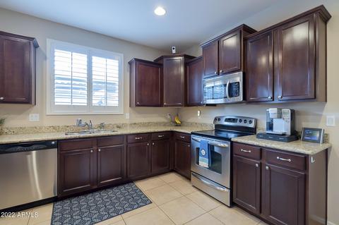 3055 E Palmdale Ln, Gilbert, AZ 85298 photo 10