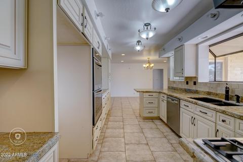 2043 W Schell Dr, Phoenix, AZ 85023 photo 8