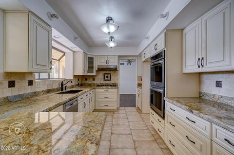 2043 W Schell Dr, Phoenix, AZ 85023 photo 4