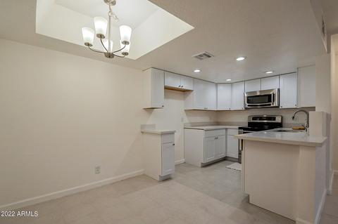 1820 E Morten Ave #104, Phoenix, AZ 85020 photo 12