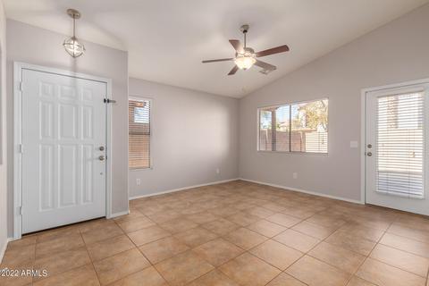 1754 E Oakland St, Gilbert, AZ 85295 photo 2