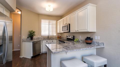 206 E Redwood Ln, Phoenix, AZ 85048 photo 4