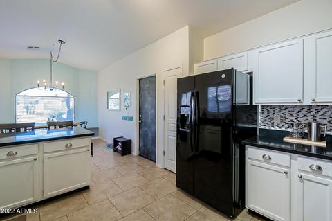 2207 E Ruby Ln, Phoenix, AZ 85024 photo 10